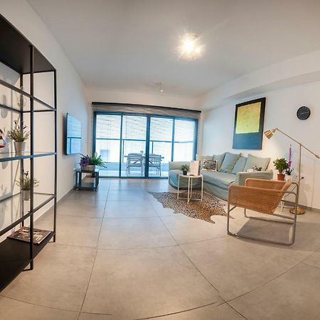 Luxury 2 Bedrooms Apartments Rothschild + Balcony Тель-Авів Екстер'єр фото